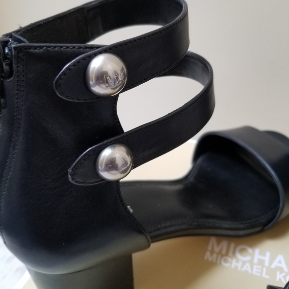 🚫🚫SOLD🚫🚫 Michael Kors ankle strap sandals - Picture 7 of 8